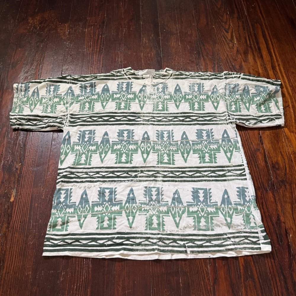 Vintage 90s T Shirt Women 2XL Green Southwestern Tribal Stencil Glitter USA Boxy
